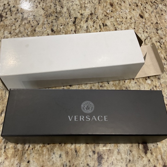 Versace  DG14698 DJMS CHAIN AND DOG TAG W/Medusa Very rare White Gold/SS LOOK - Picture 6 of 7